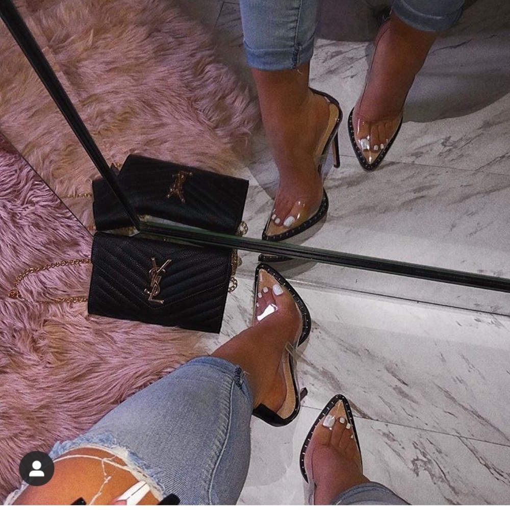 🔥Hot🔥New Gorgeous Milano Clear Pumps.